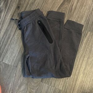 Old Navy Gray Jogger Pants with Zipper Pocket